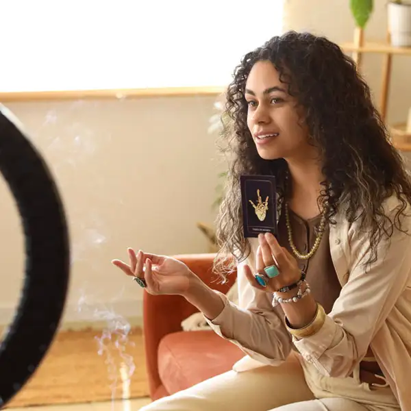 Contratar línea 806 opiniones de la industria del tarot para otras empresas Contratar línea 806 opiniones de la industria del tarot para otras empresas