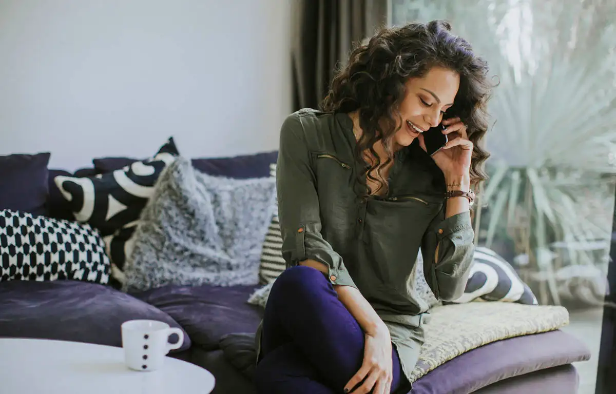 Trabajar en Hotline desde Casa: Requisitos y Pasos