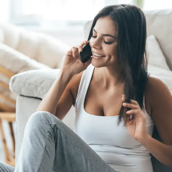 Líneas eróticas 803: cómo la IA, VoIP y RV revolucionan el negocio